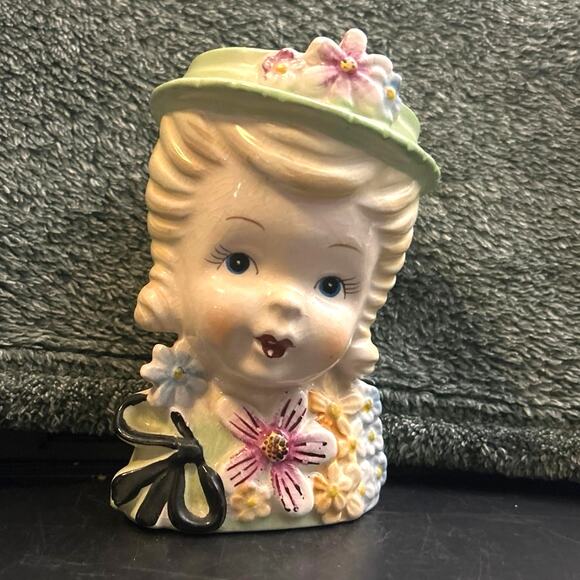 The Girl In The Hat Mid-Century Ceramic Head Vase Made in Japan - Picture 7 of 9